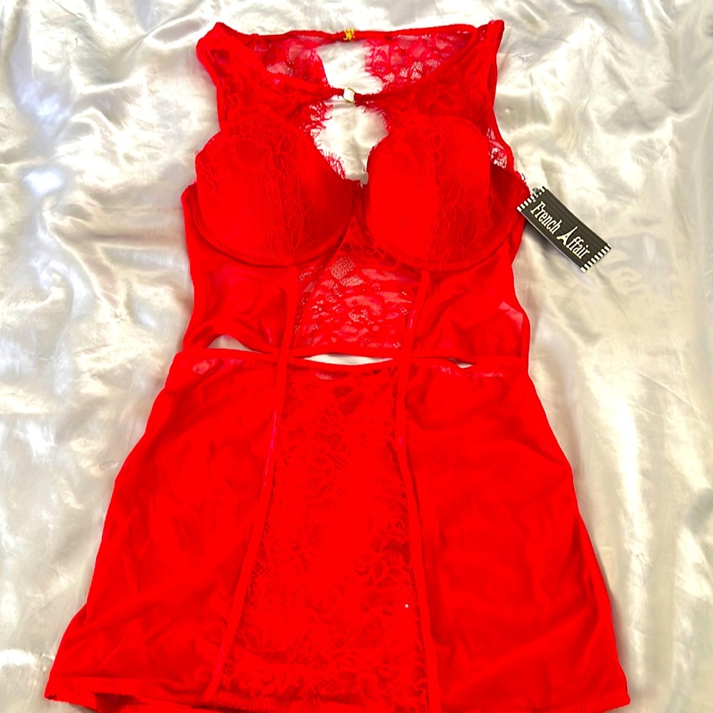 French affair lingerie red NWT SIZE LARGE